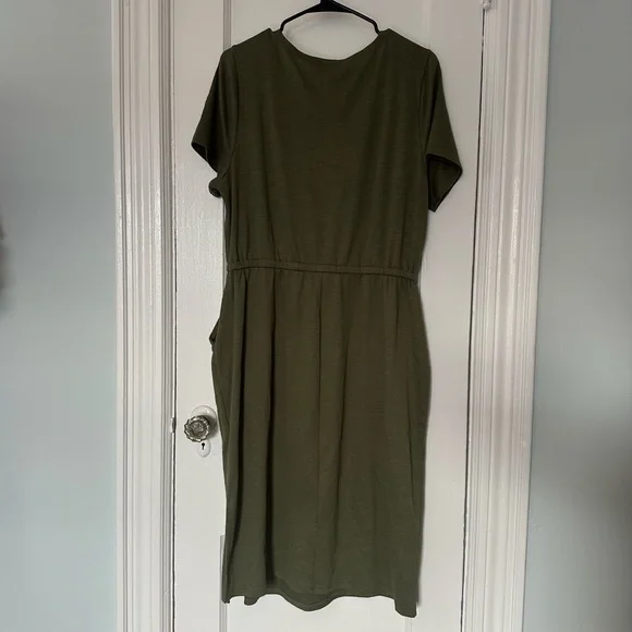 Torrid Green At The Knee Slub Rib Side Slit T-Shirt Dress Size 1 1X 14-16 - Picture 7 of 11
